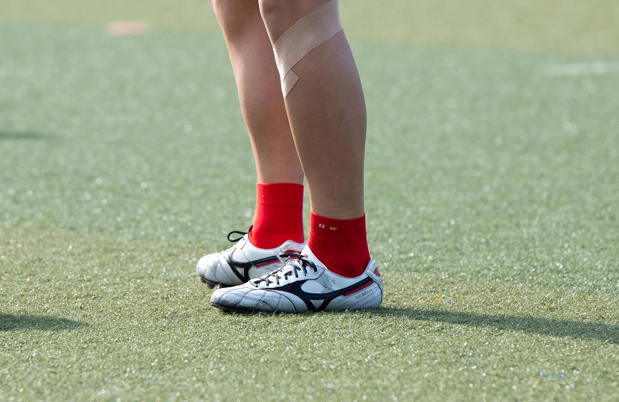 サッカーシューズの素足感覚を邪魔するのは？【コラム】